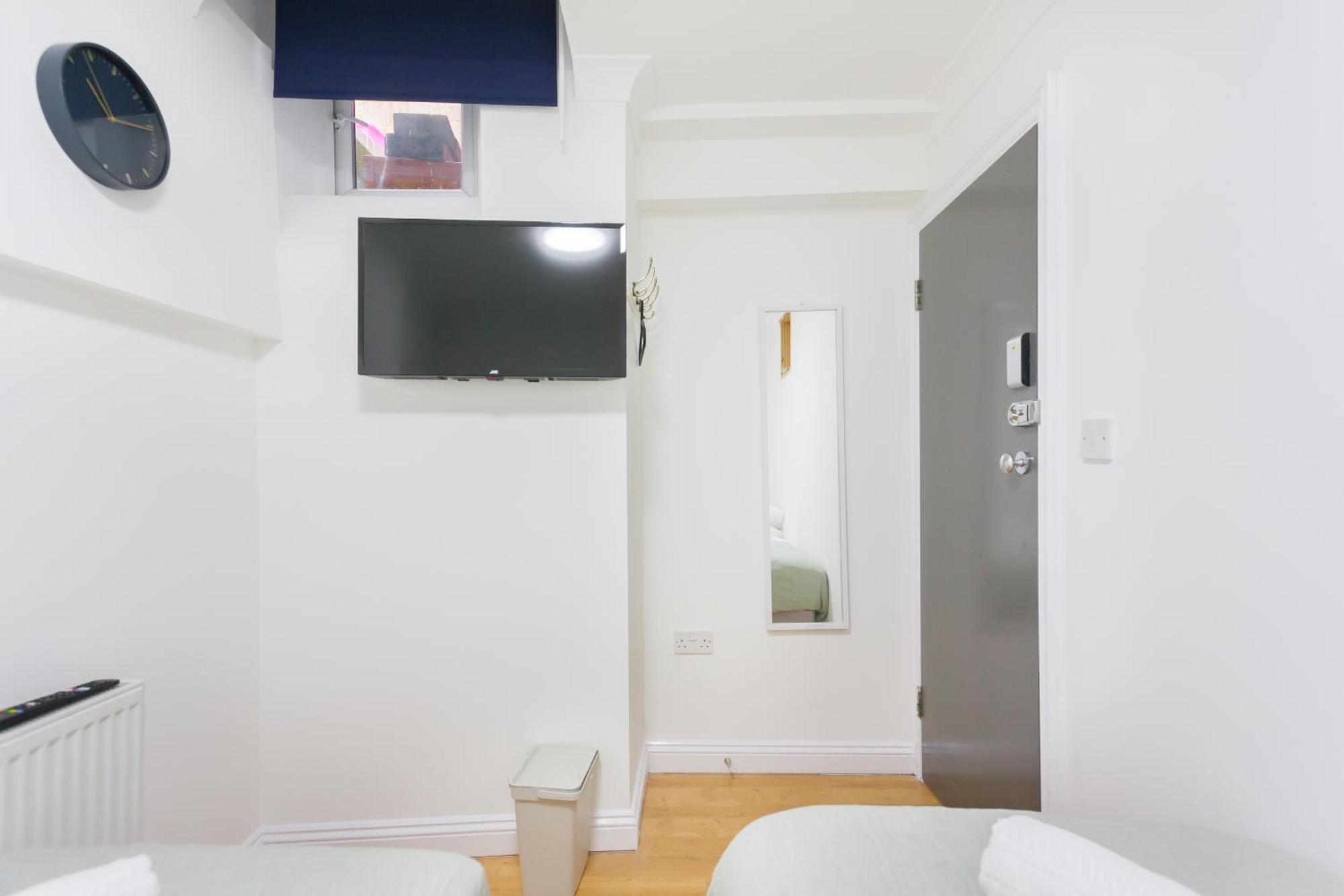 Eurostar Budget Rooms - Next To Kings Cross & Eurostar Train Station London Exterior photo